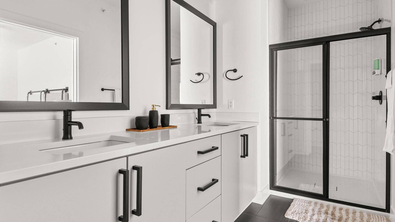 Photo of Bathroom in Hadley - Washington