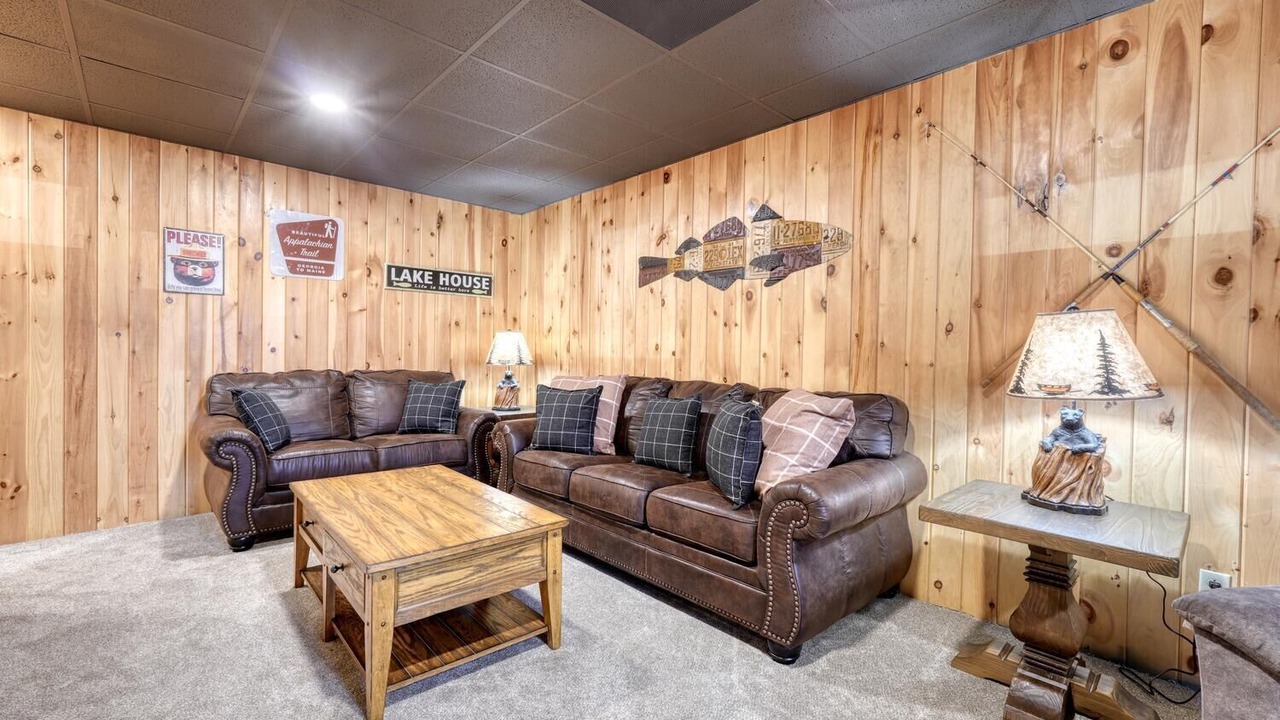 Photo of Livingroom in Hiawassee
