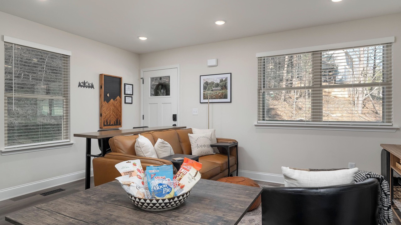Photo of Livingroom in Lookout Valley Neighborhood Association