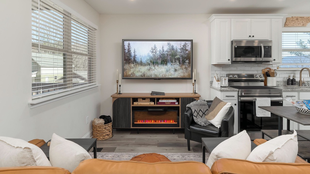 Photo of Livingroom in Lookout Valley Neighborhood Association