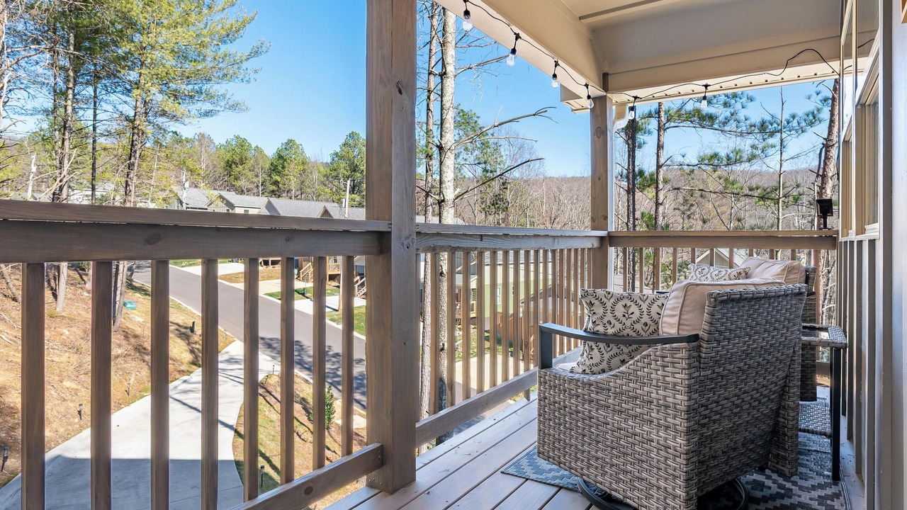 Photo of Patio Balcony in Lookout Valley Neighborhood Association