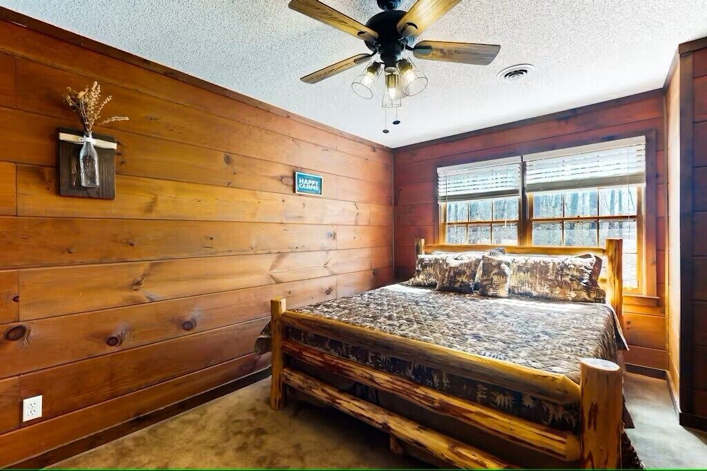 Photo of Bedroom in Ellijay