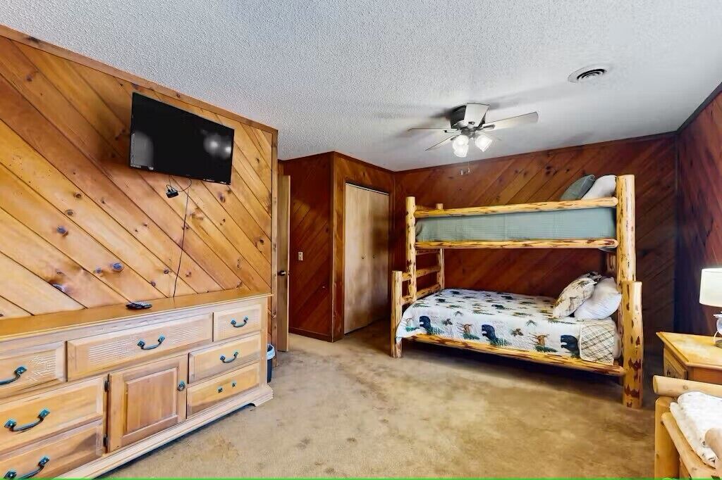 Photo of Bedroom in Ellijay