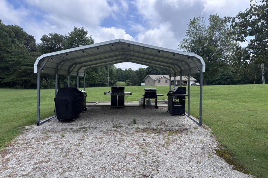 Photo of Outdoor in Mariah Hill