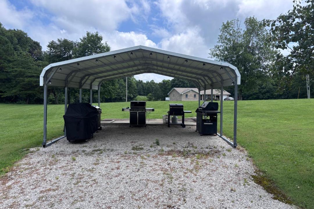 Photo of Outdoor in Mariah Hill