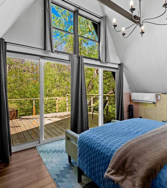 Photo of Bedroom in Newport