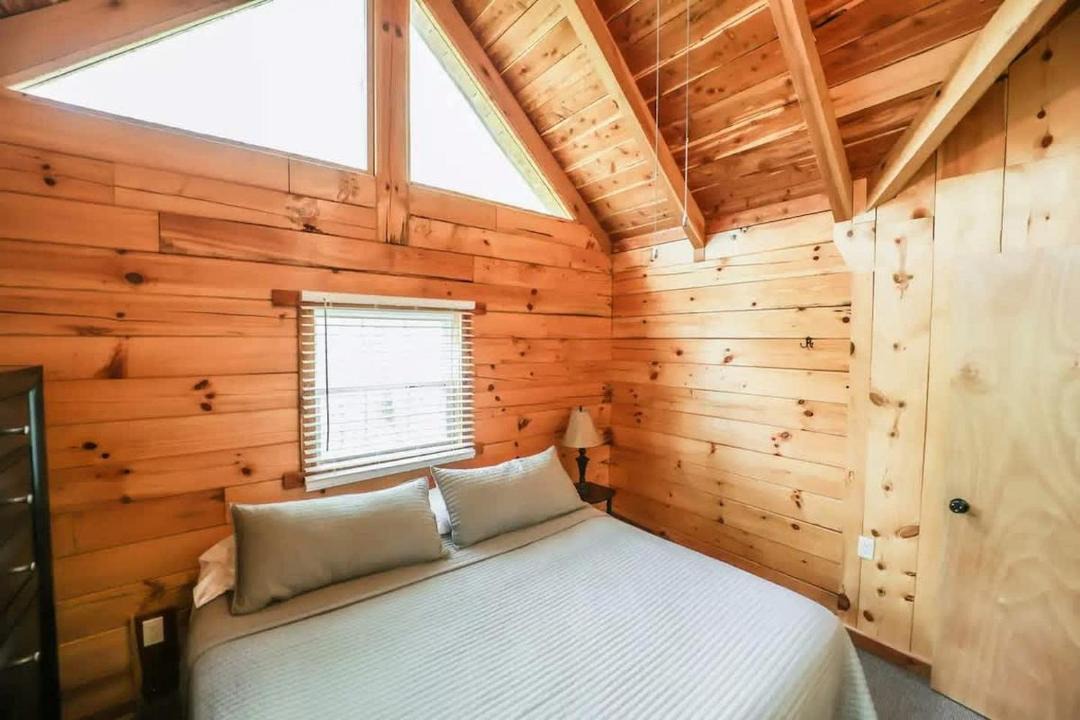 Photo of Bedroom in Columbia