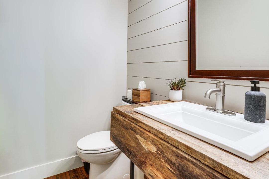 Photo of Bathroom in Kingsport