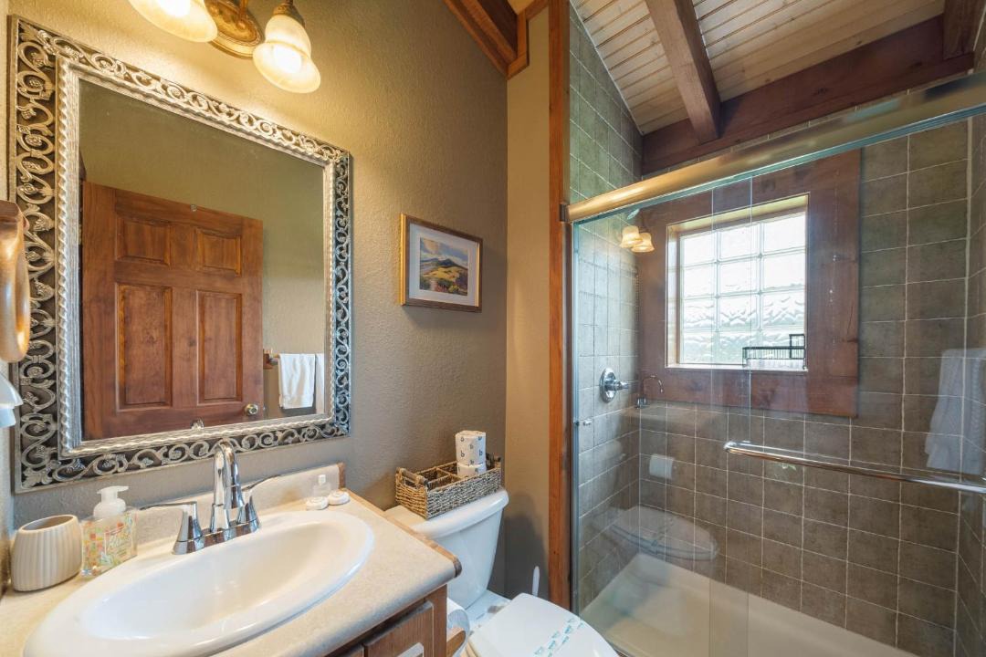 Photo of Bathroom in Todd