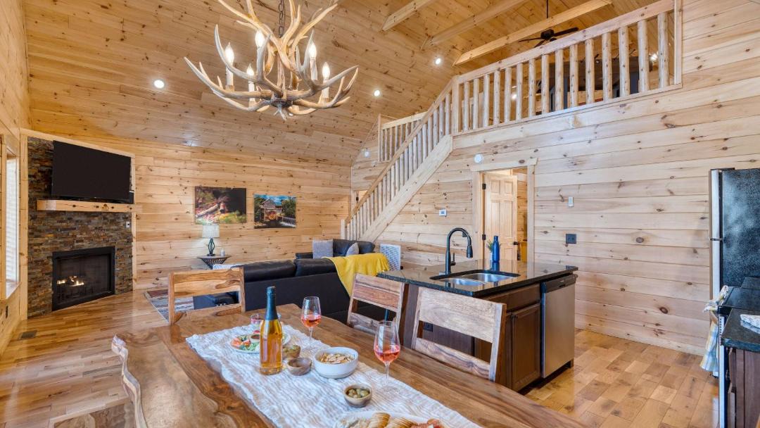Photo of Others in White Oak Lodge