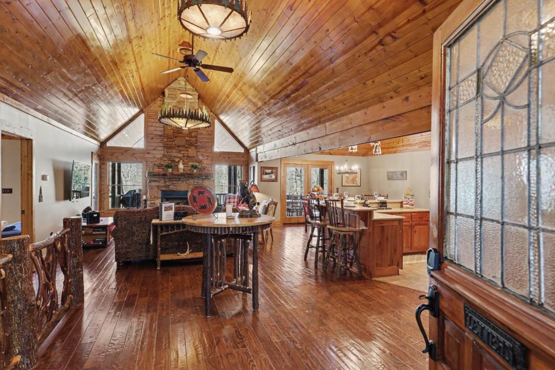 Photo of Others in Hiawassee