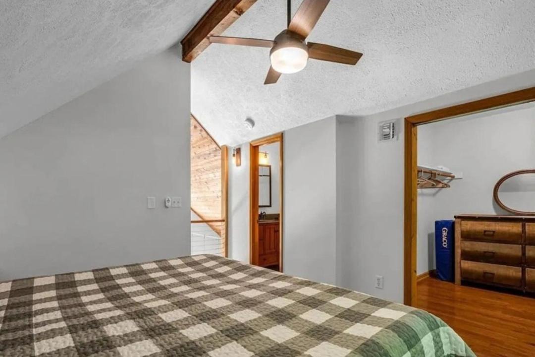 Photo of Bedroom in Old Fort