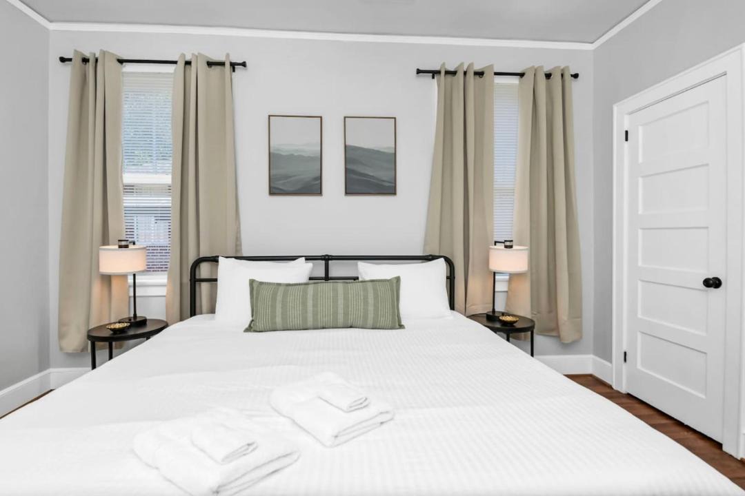 Photo of Bedroom in Shandon