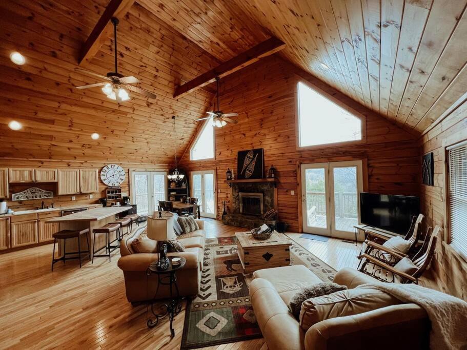 Photo of Others in Blowing Rock