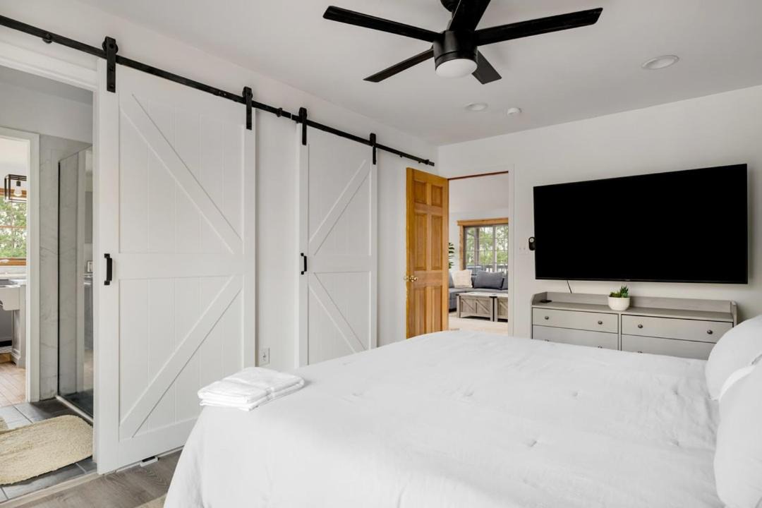 Photo of Bedroom in Berkeley Springs