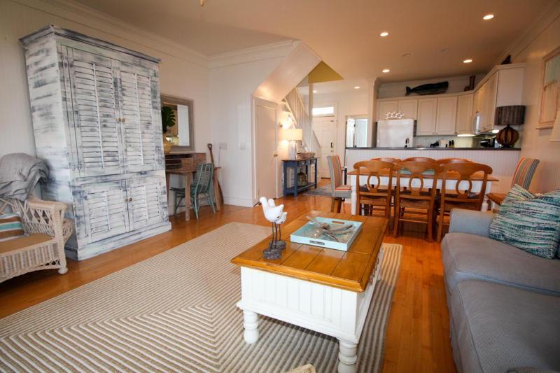Photo of Livingroom in Bonito Boathouses