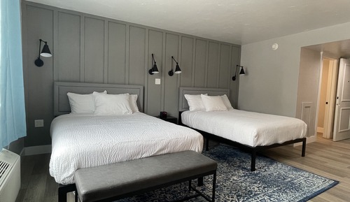 Signature Suite