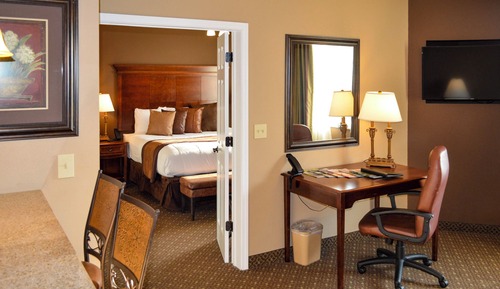 Luxury Suite, 1 King Bed, Kitchen (sleeper sofa)