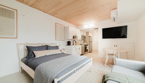 Studio (Suite)