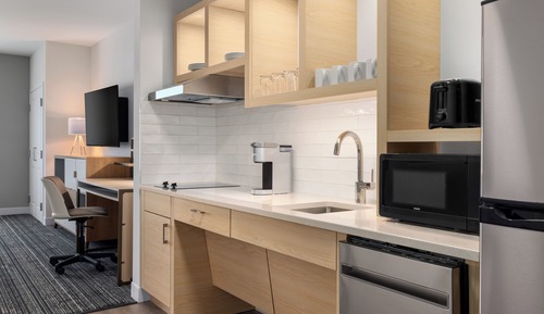 Studio Suite, 2 Queen Beds, Non Smoking (Mobility Accessible, Roll-In Shower)