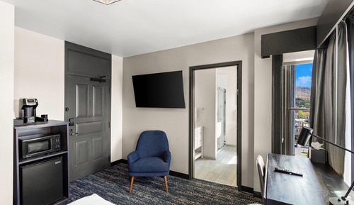 Standard Room, 1 Queen Bed, Non Smoking