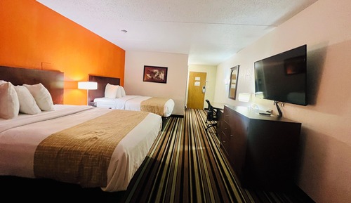 Deluxe Studio, 2 Queen Beds, Non Smoking (Efficiency)