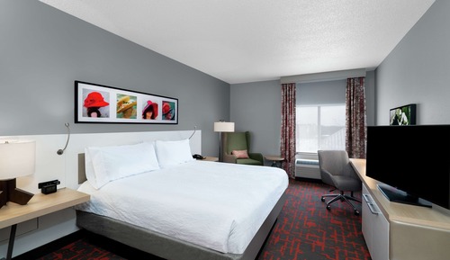 Room, 1 King Bed, Accessible, Bathtub