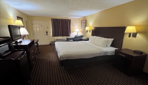 Standard Room, 1 King Bed, Smoking