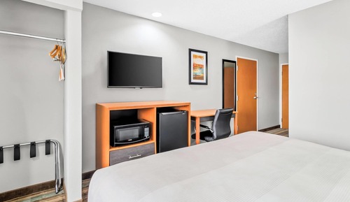 Room, 1 Queen Bed, Non Smoking