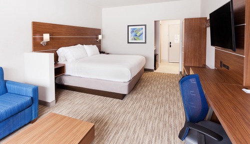 Suite, 1 King Bed with Sofa bed, Accessible (Comm Access)
