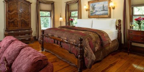 Captain's Room (Adults Only, No Pets, Breakfast Included)