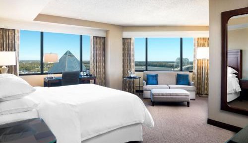 Superior Corner King Room