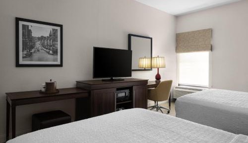 Queen Room with Two Queen Beds (4 Adults)