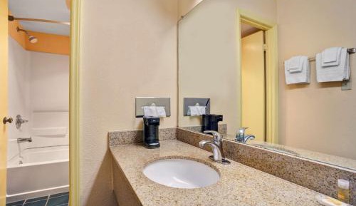 Double Room - Disability Access/Non-Smoking