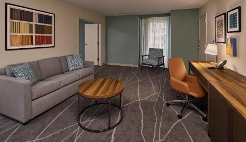 One-Bedroom King Suite - Top Floor