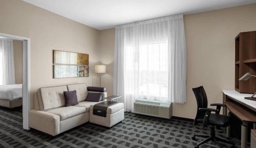 1 Bedroom Suite, 1 Queen, Sofa bed