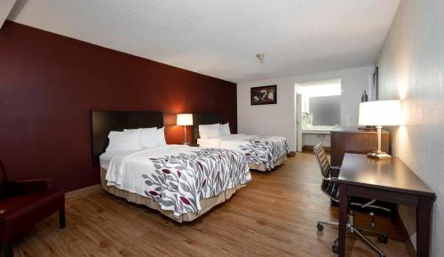 Deluxe Double Room with Two Double Beds - Disability Access/Roll-in Shower Non-Smoking