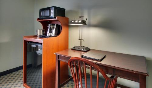 Queen Room - Disability Access