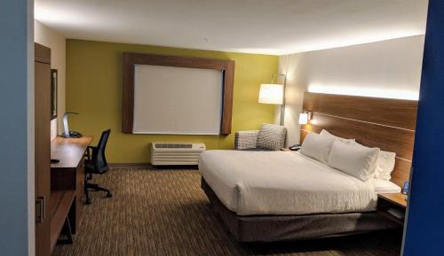 Standard King Room