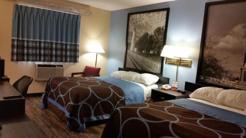 Deluxe Double Room with Two Double Beds - Non-Smoking