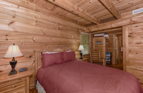 Townsend Cabin | Whisper Creek 2 Bedroom Cabin by RedAwning