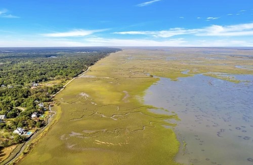 Mount Pleasant Cottage | Boat Friendly Fish Camp in Copahee Sound/offshore fishing