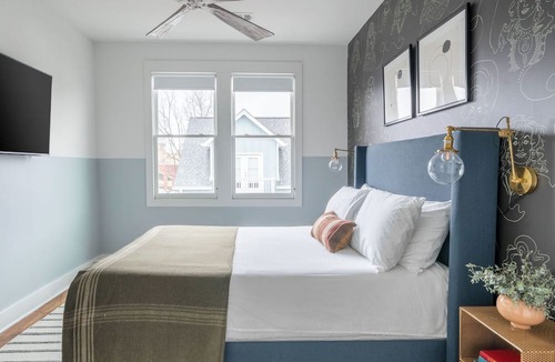Buena Vista Cottage | Linda by Avantstay Lovely 4BR Condo in Heart of Nashville