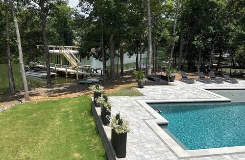 Bowling Green Apartment | Cozy Studio with access to pool, Lake and Dock.