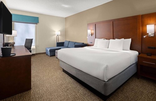 Buckhannon Hotel | Wingate by Wyndham Buckhannon