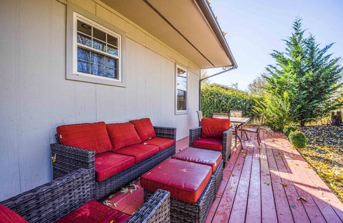 Kodak House | Ironwood Haven-Hot Tub-Firepit-Pool Table-Air Hockey-2600sq ft-7min Off Exit 407