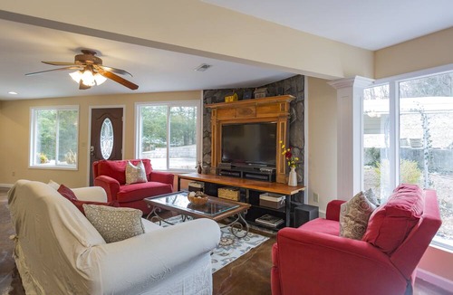 Bellevue House | Grand Dream Vacation Home in Nashville 7+ beds!