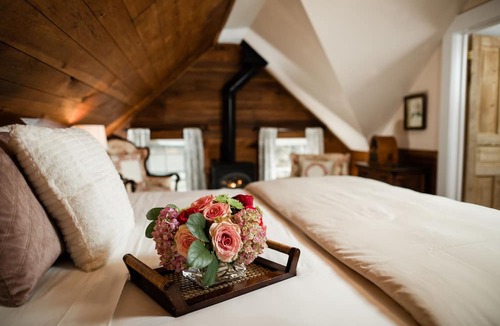 Boone Bed & Breakfast | The Mast Farm Inn