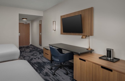 Hollins Hotel | Fairfield Inn & Suites by Marriott Roanoke Hollins/I-81