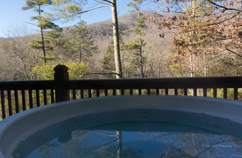 Bear Den Cabin | Blue Ridge Parkway Cabin Rentals